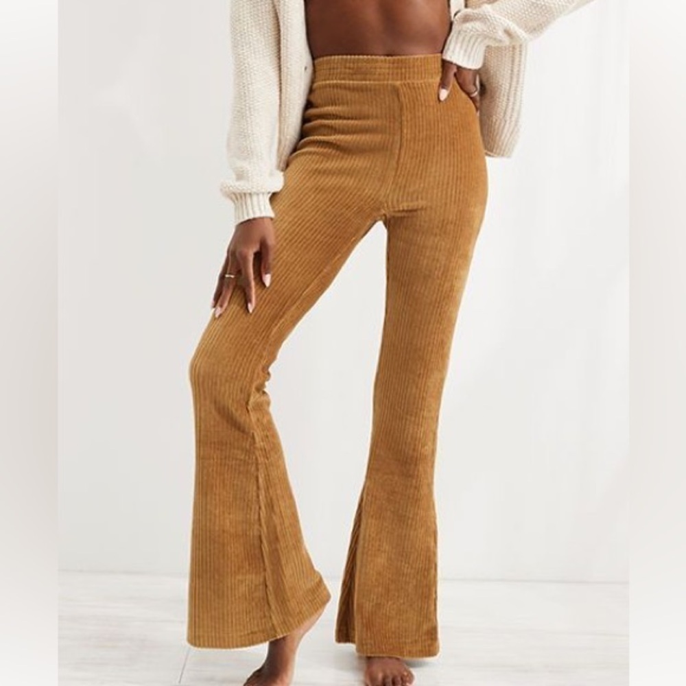 Aerie Groove-on High Waisted Velour Flare Pant - XS